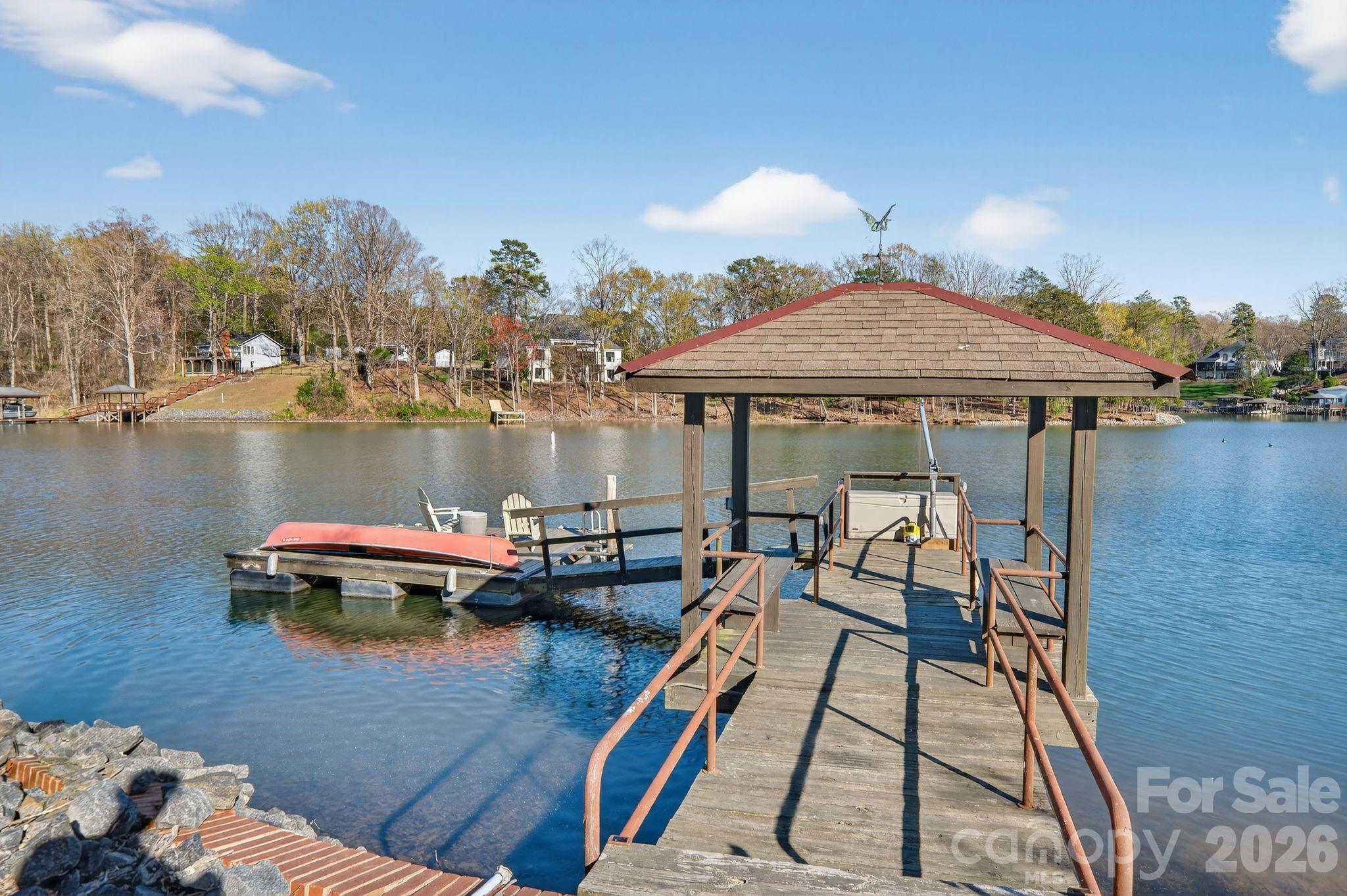 Island Point - Residential