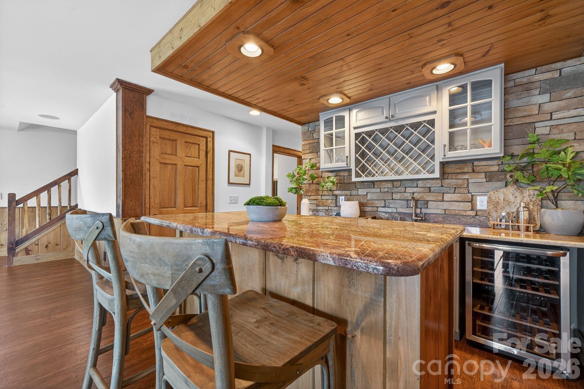 Island Point - Residential