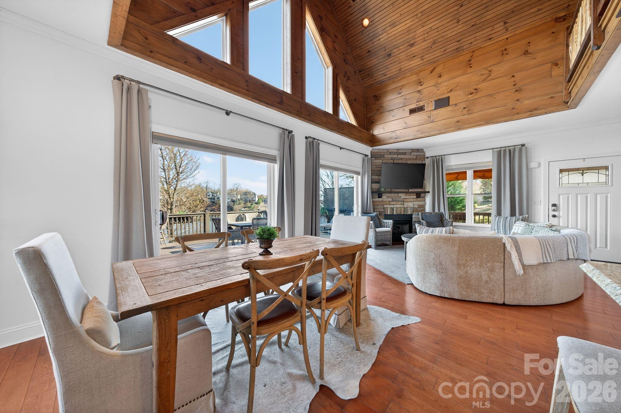 Island Point - Residential