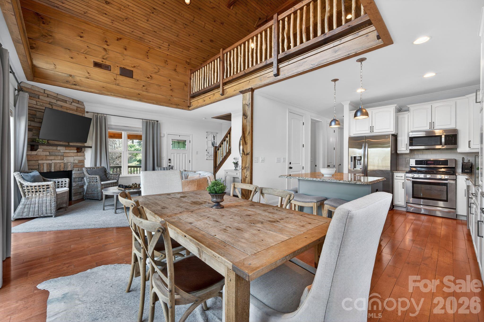 8428 Island Point Road