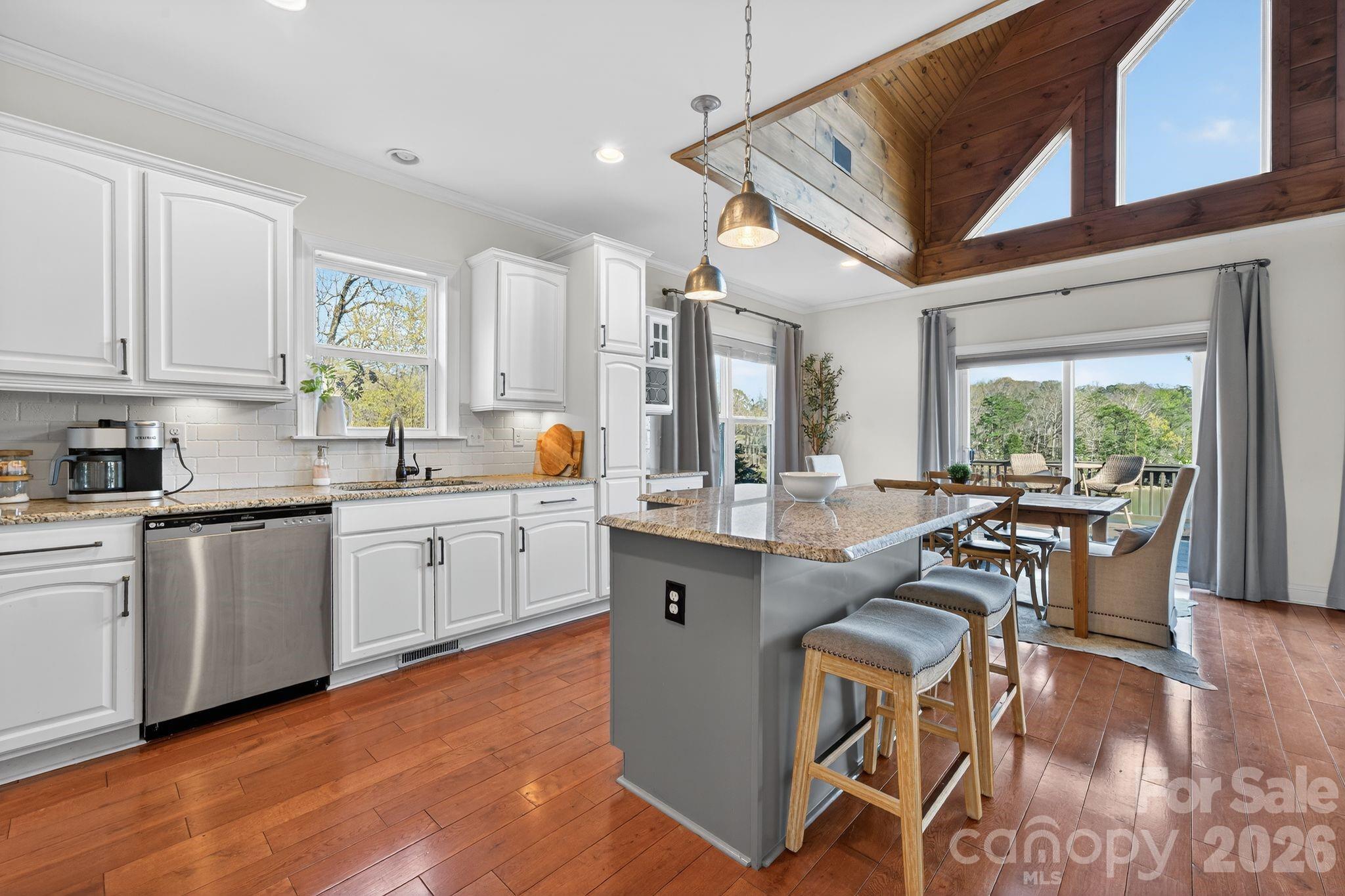 Island Point - Residential