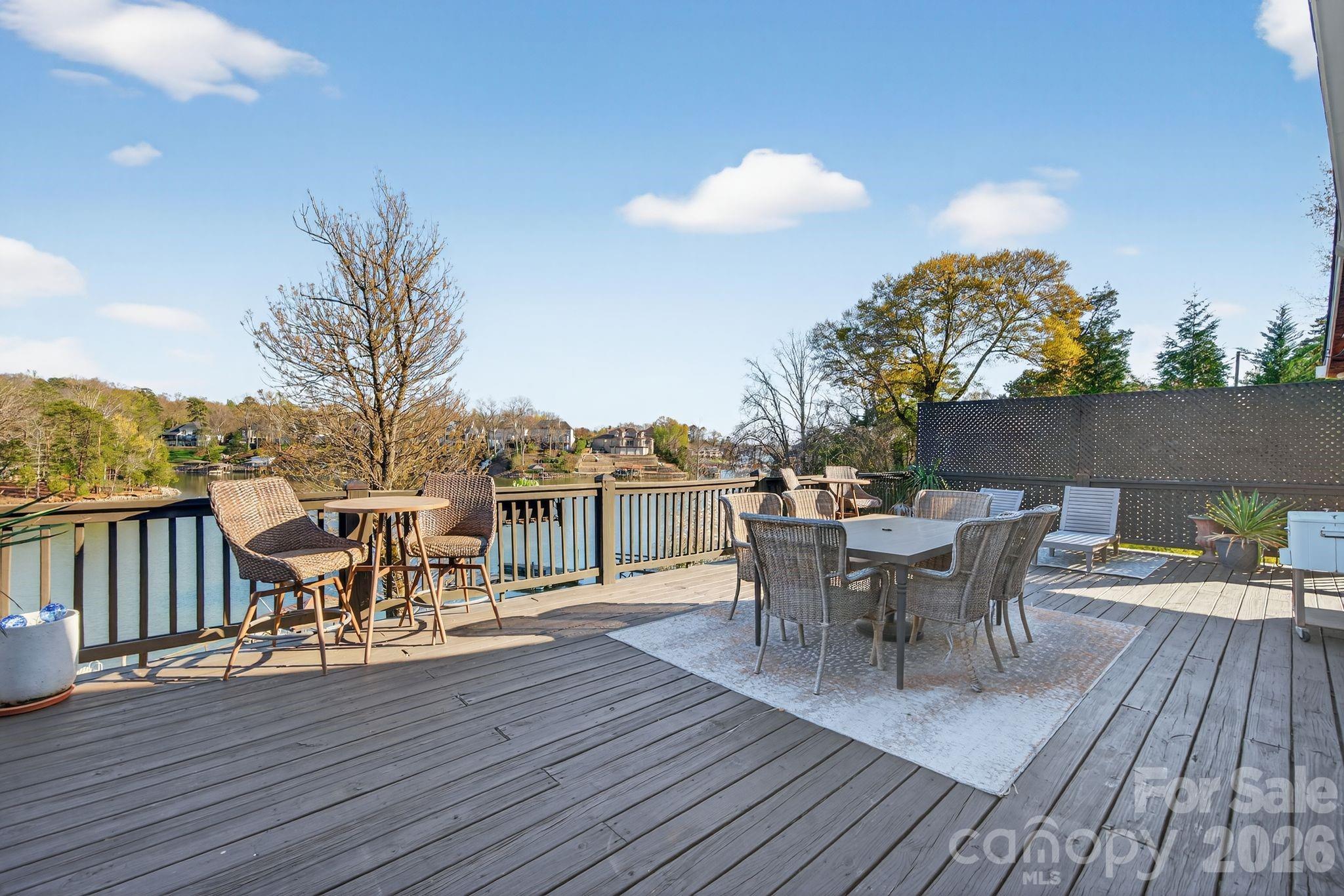 Island Point - Residential