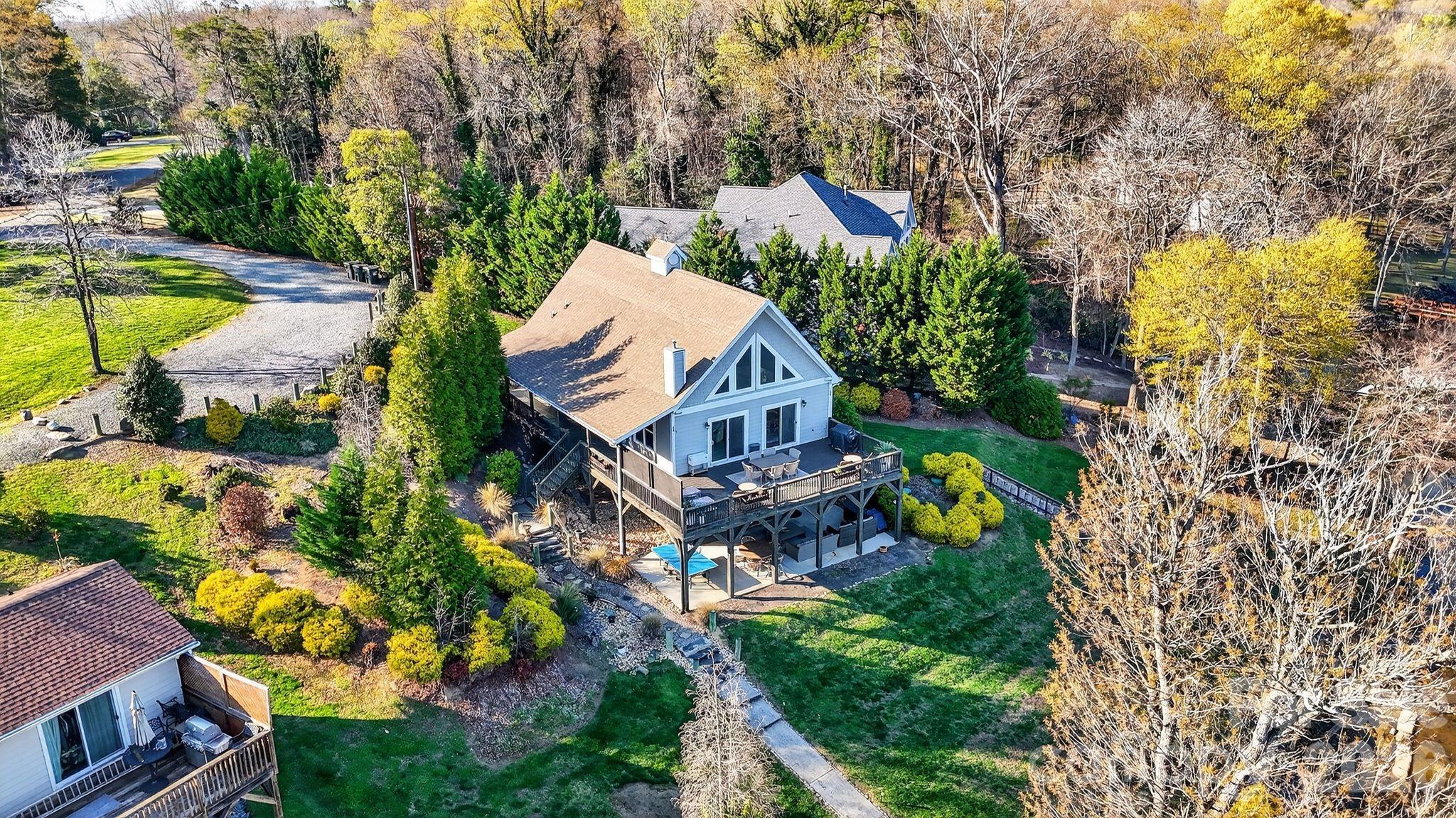 Island Point - Residential