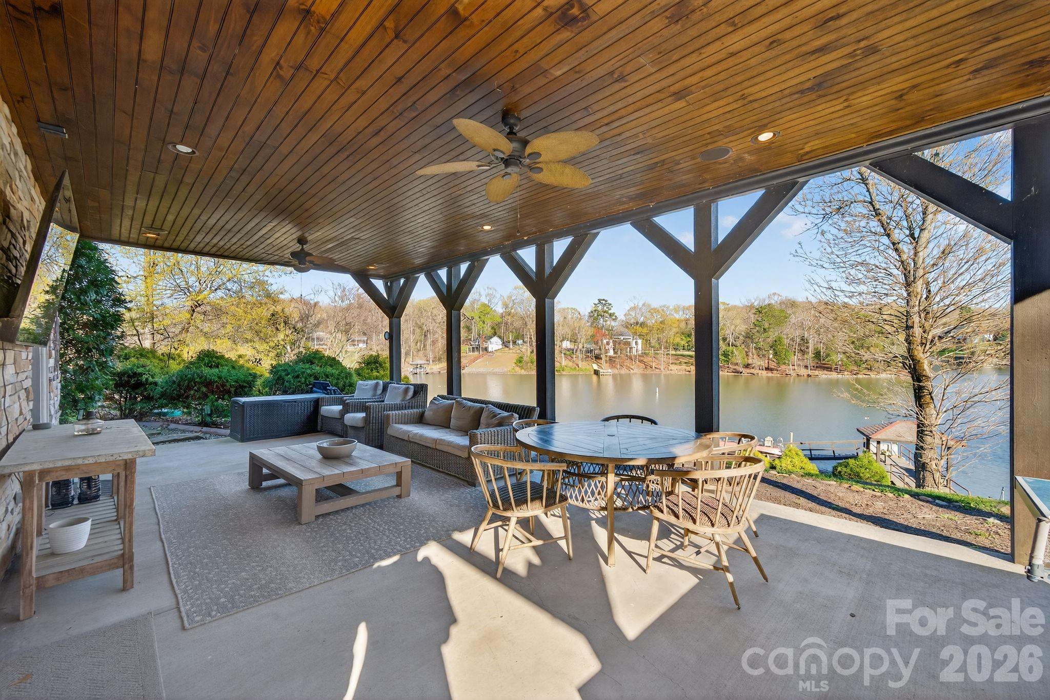 Island Point - Residential