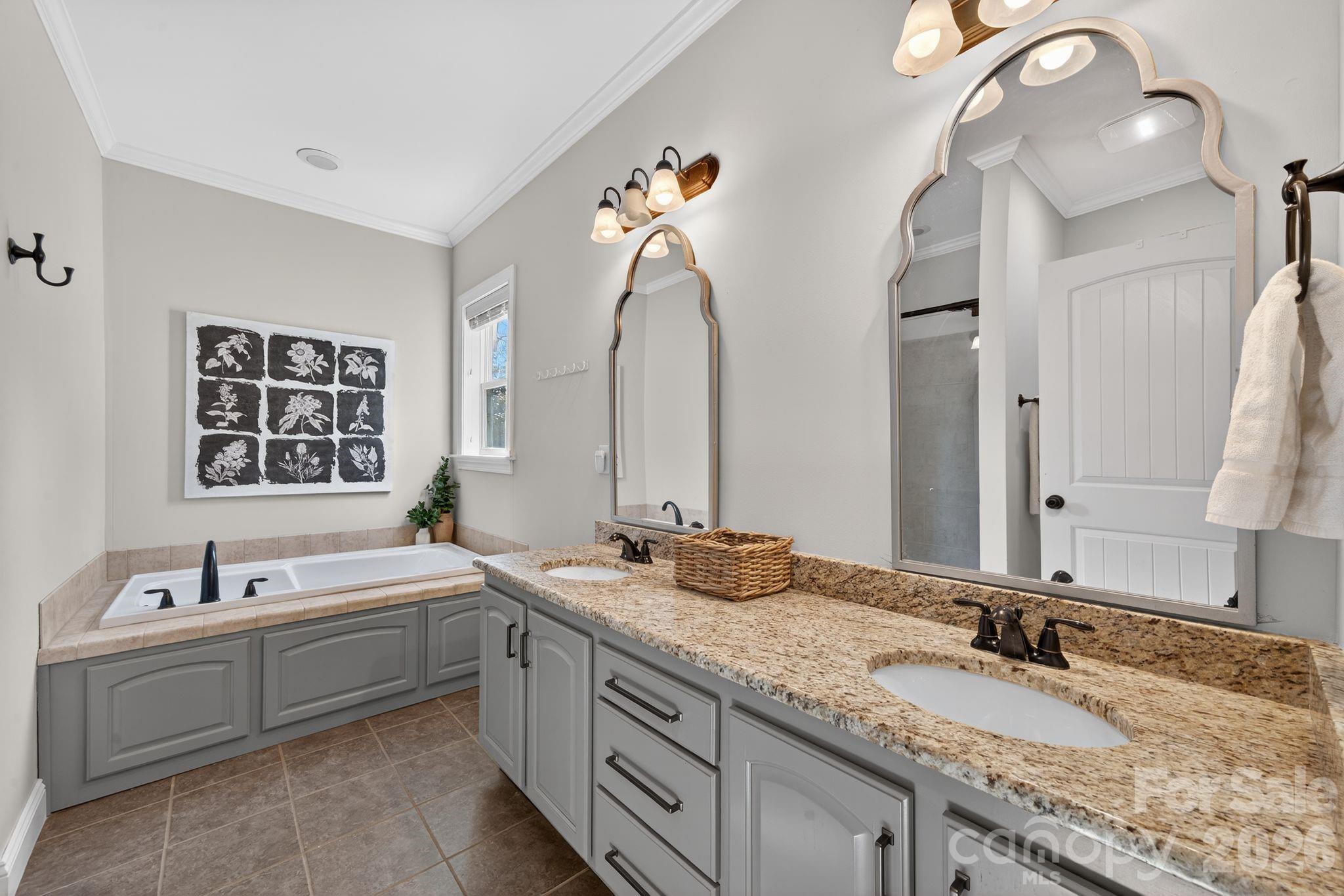 Island Point - Residential