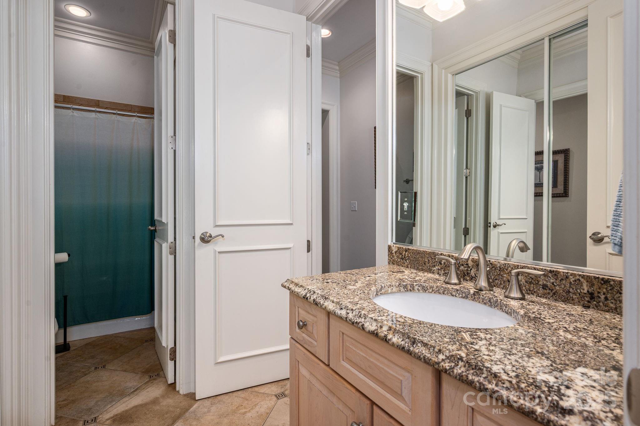 Charlotte, North Carolina 28210, United States, 6 Bedrooms Bedrooms, ,8 BathroomsBathrooms,Residential,Under Contract,114847