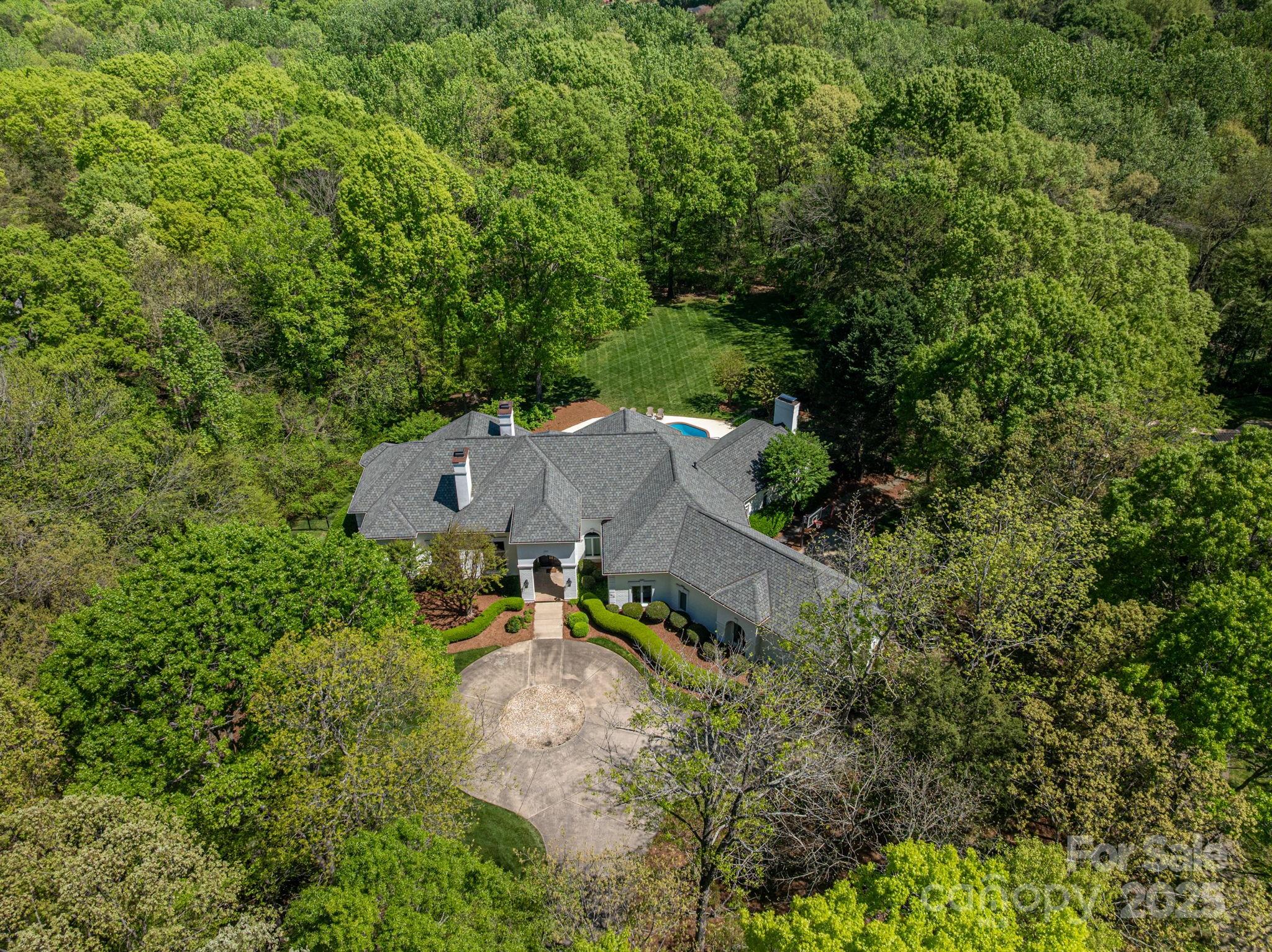 Charlotte, North Carolina 28210, United States, 6 Bedrooms Bedrooms, ,8 BathroomsBathrooms,Residential,Under Contract,114847