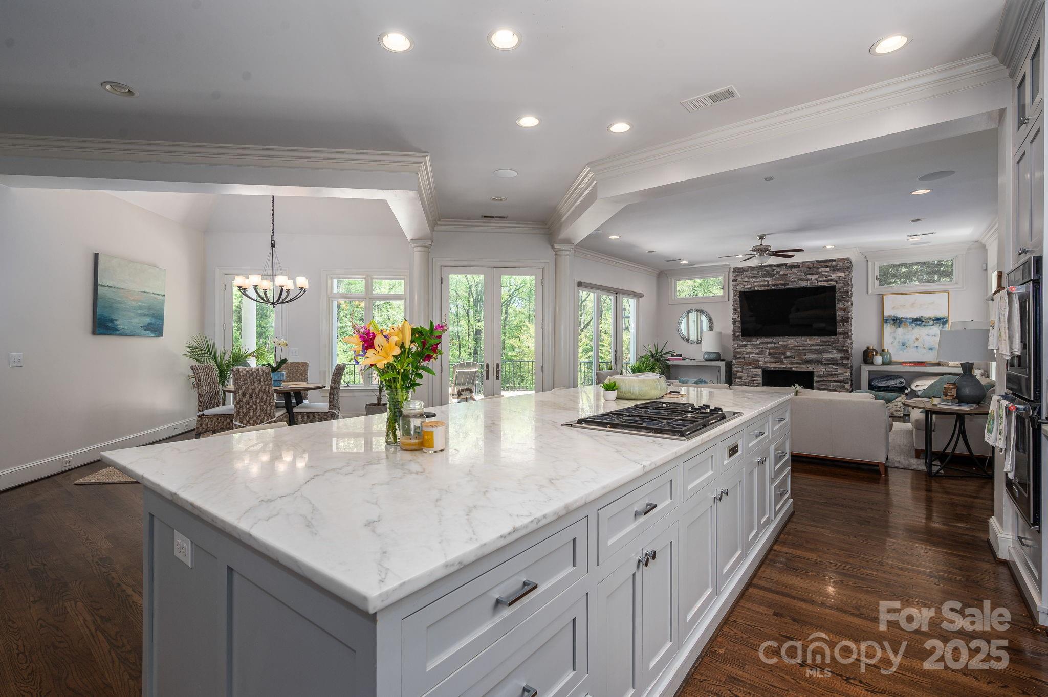 Charlotte, North Carolina 28210, United States, 6 Bedrooms Bedrooms, ,8 BathroomsBathrooms,Residential,Under Contract,114847