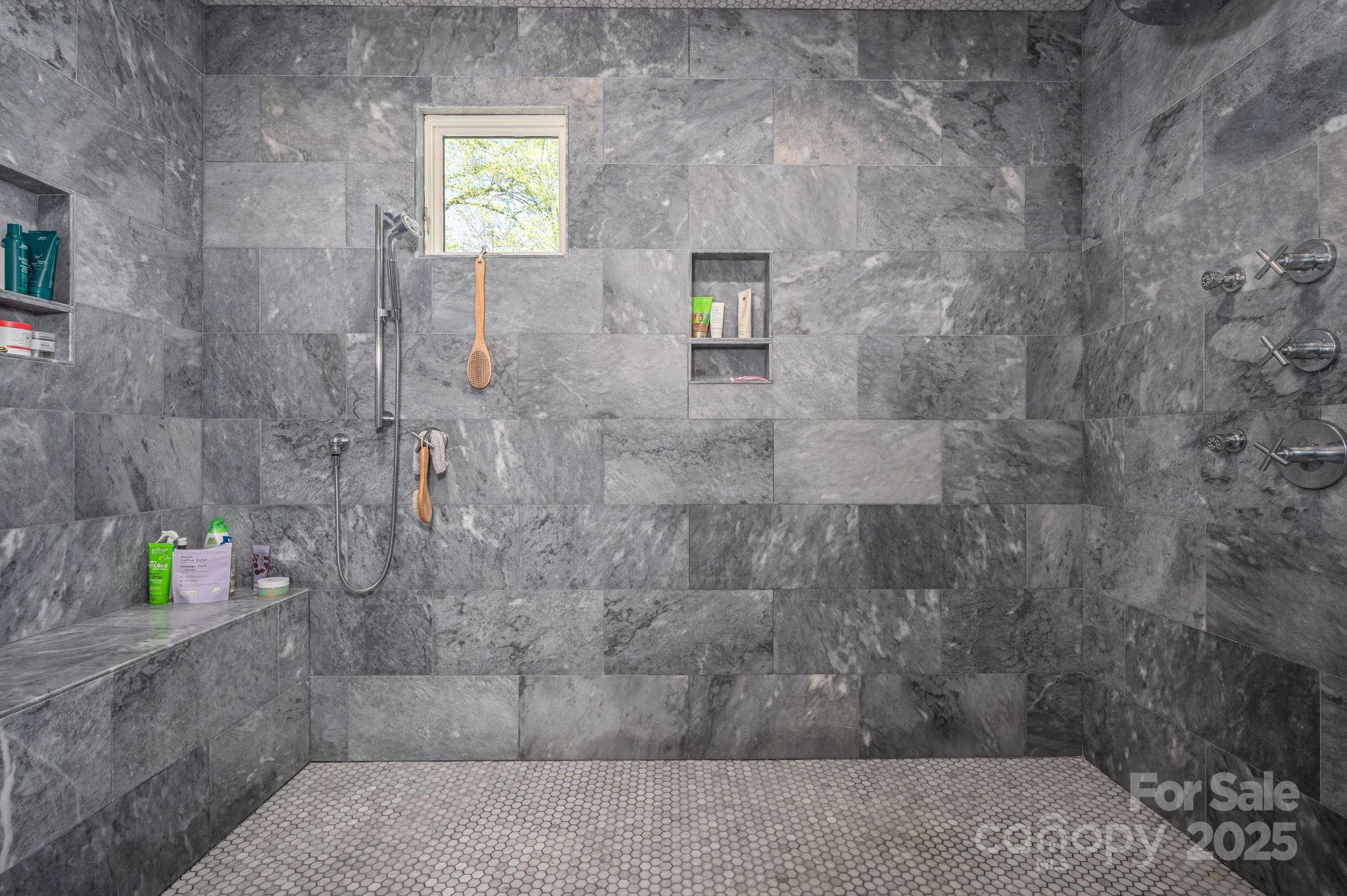 Charlotte, North Carolina 28210, United States, 6 Bedrooms Bedrooms, ,8 BathroomsBathrooms,Residential,Under Contract,114847