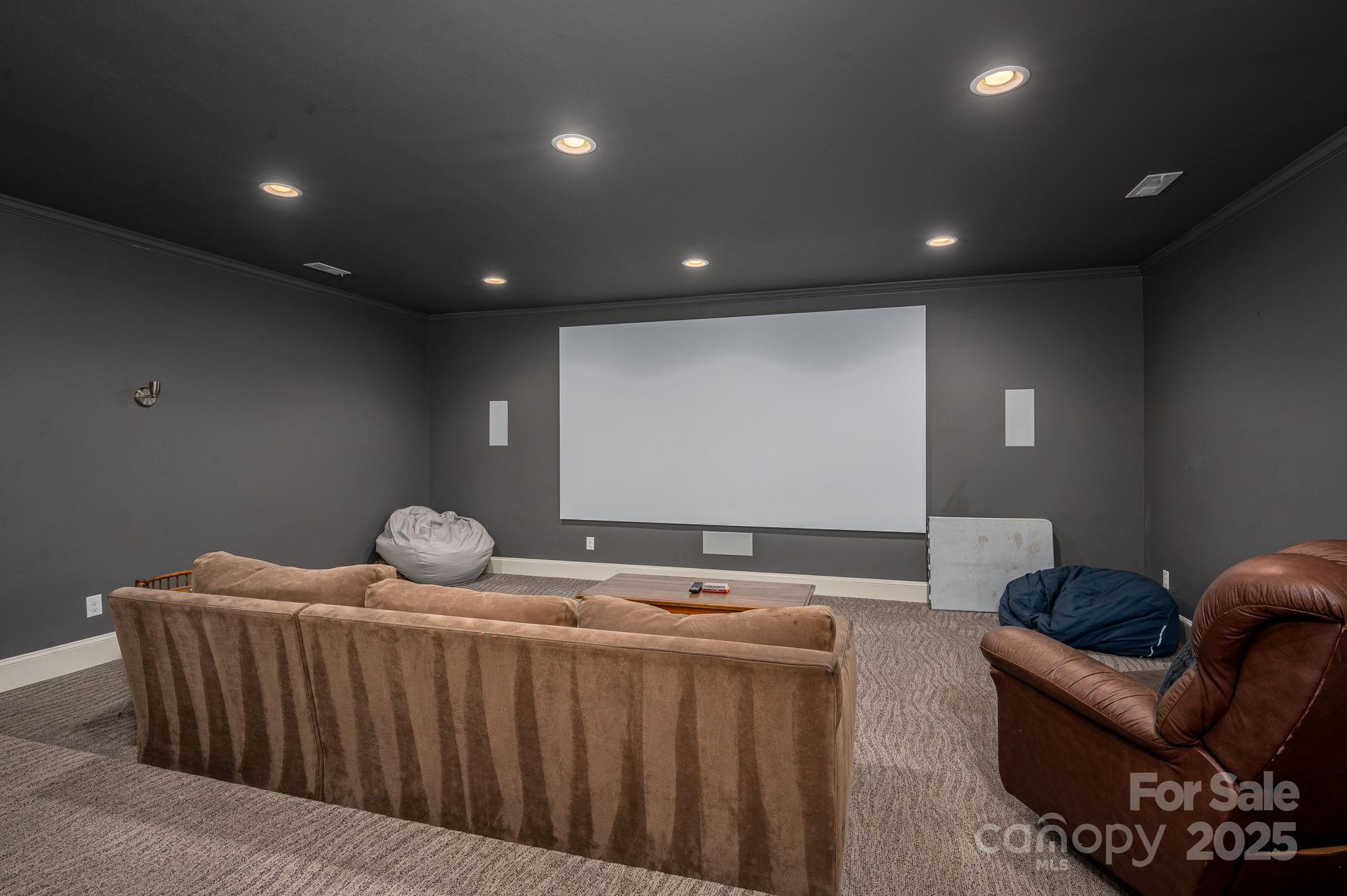 Charlotte, North Carolina 28210, United States, 6 Bedrooms Bedrooms, ,8 BathroomsBathrooms,Residential,Under Contract,114847