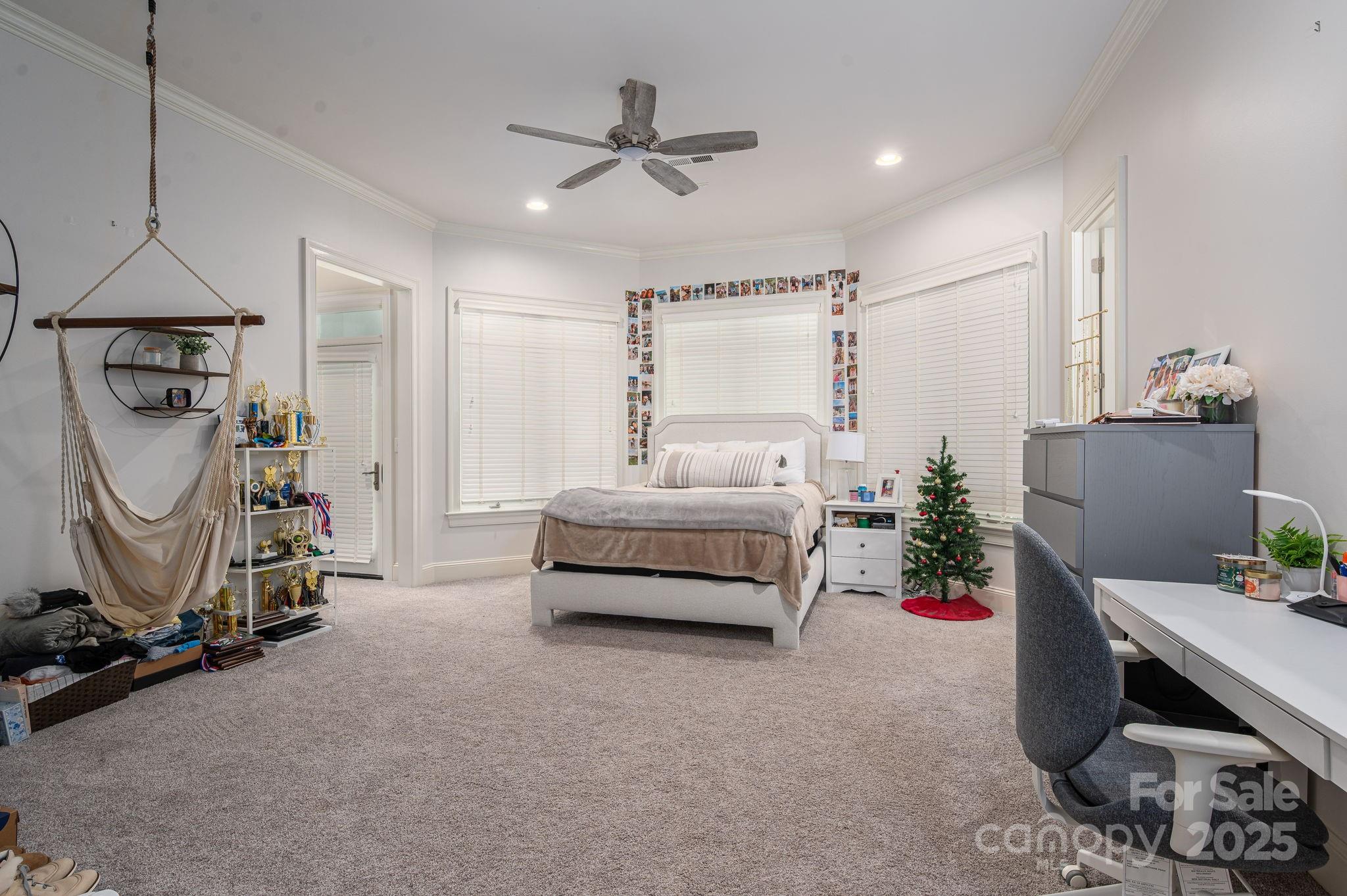 Charlotte, North Carolina 28210, United States, 6 Bedrooms Bedrooms, ,8 BathroomsBathrooms,Residential,Under Contract,114847