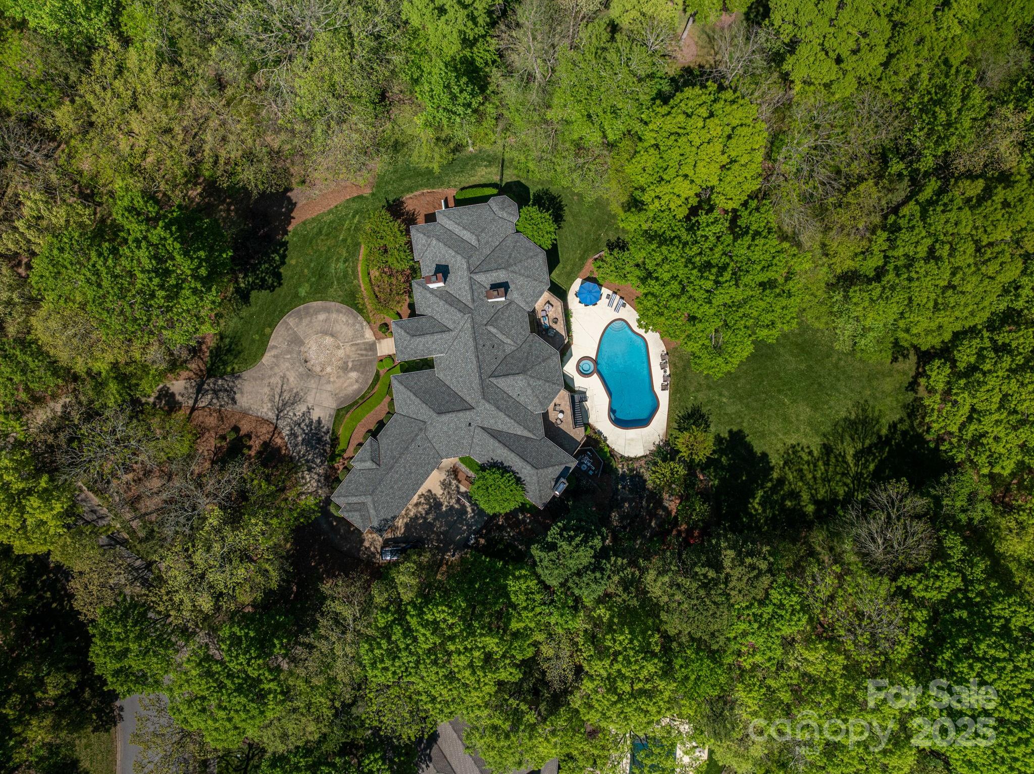 Charlotte, North Carolina 28210, United States, 6 Bedrooms Bedrooms, ,8 BathroomsBathrooms,Residential,Under Contract,114847