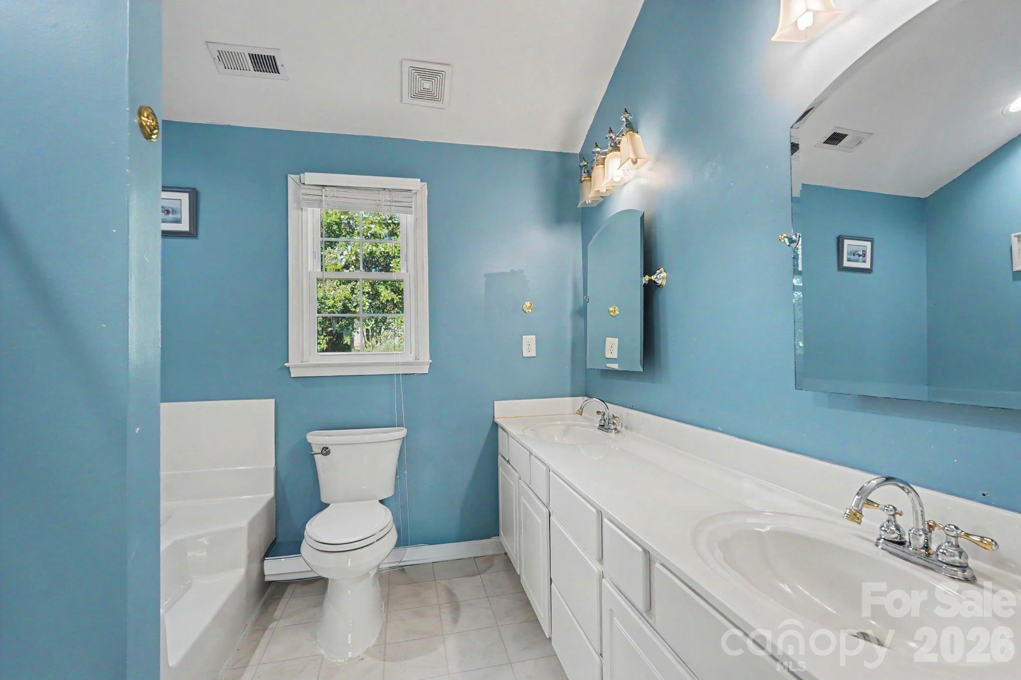 4176 Peyton Court NW