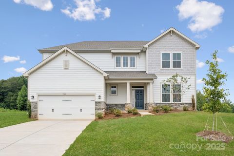 Photo of 3321 Meadow Wood Court, Maiden, NC 28650 (MLS # 4282843)
