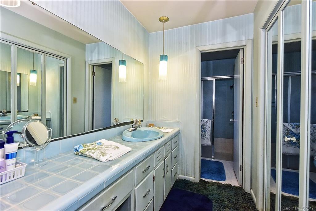 Town And Country - Residential