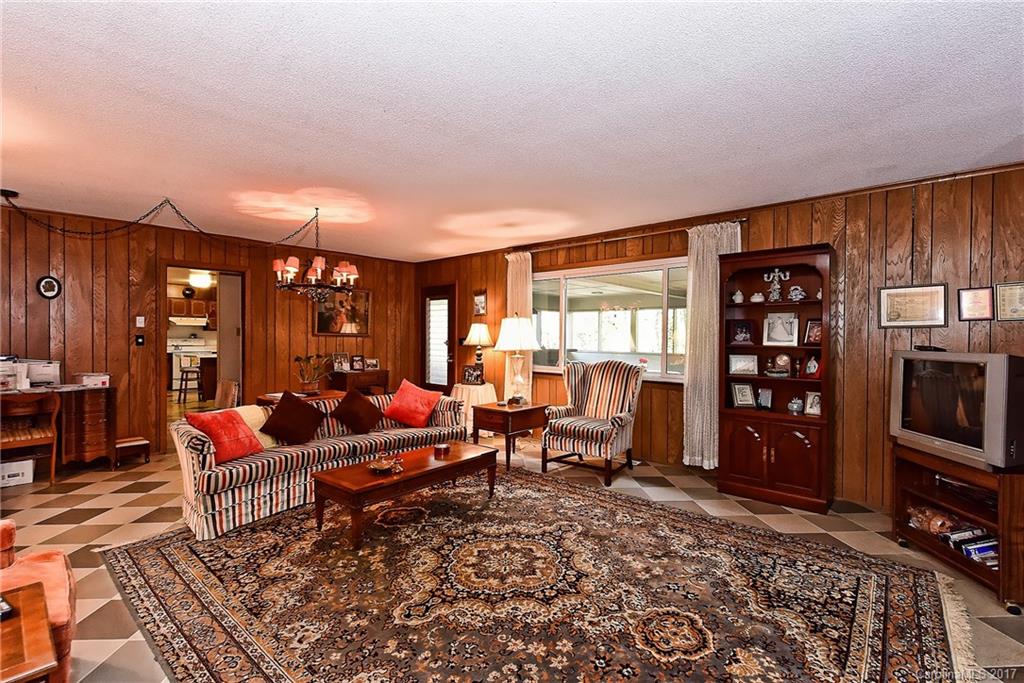 Town And Country - Residential