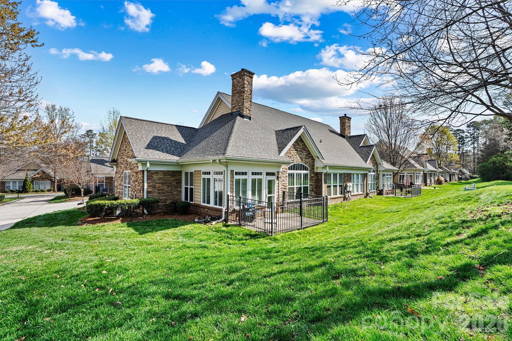 Bella Sera Villas - Residential