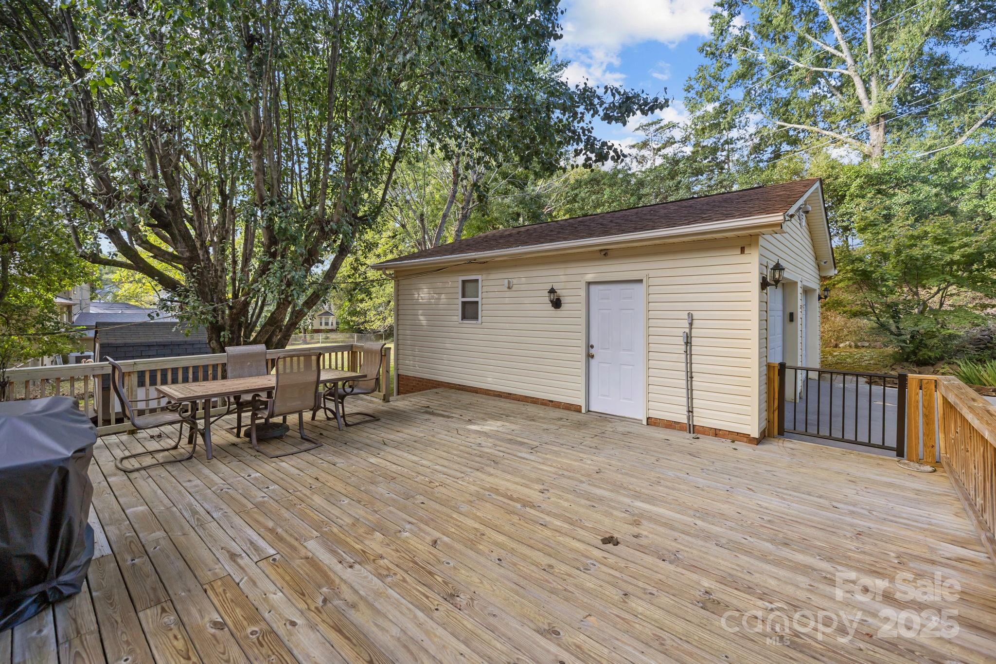 Starmount - Residential