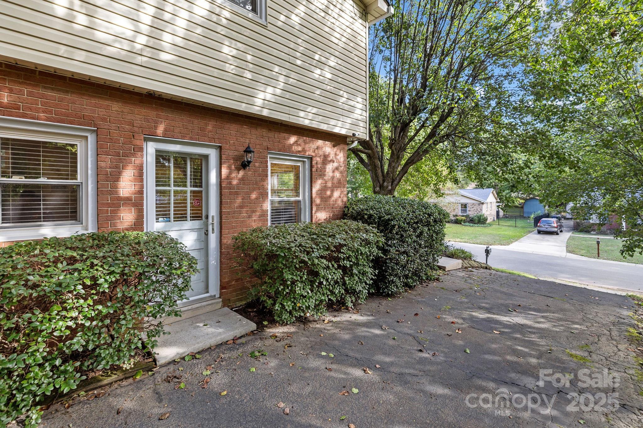 Starmount - Residential