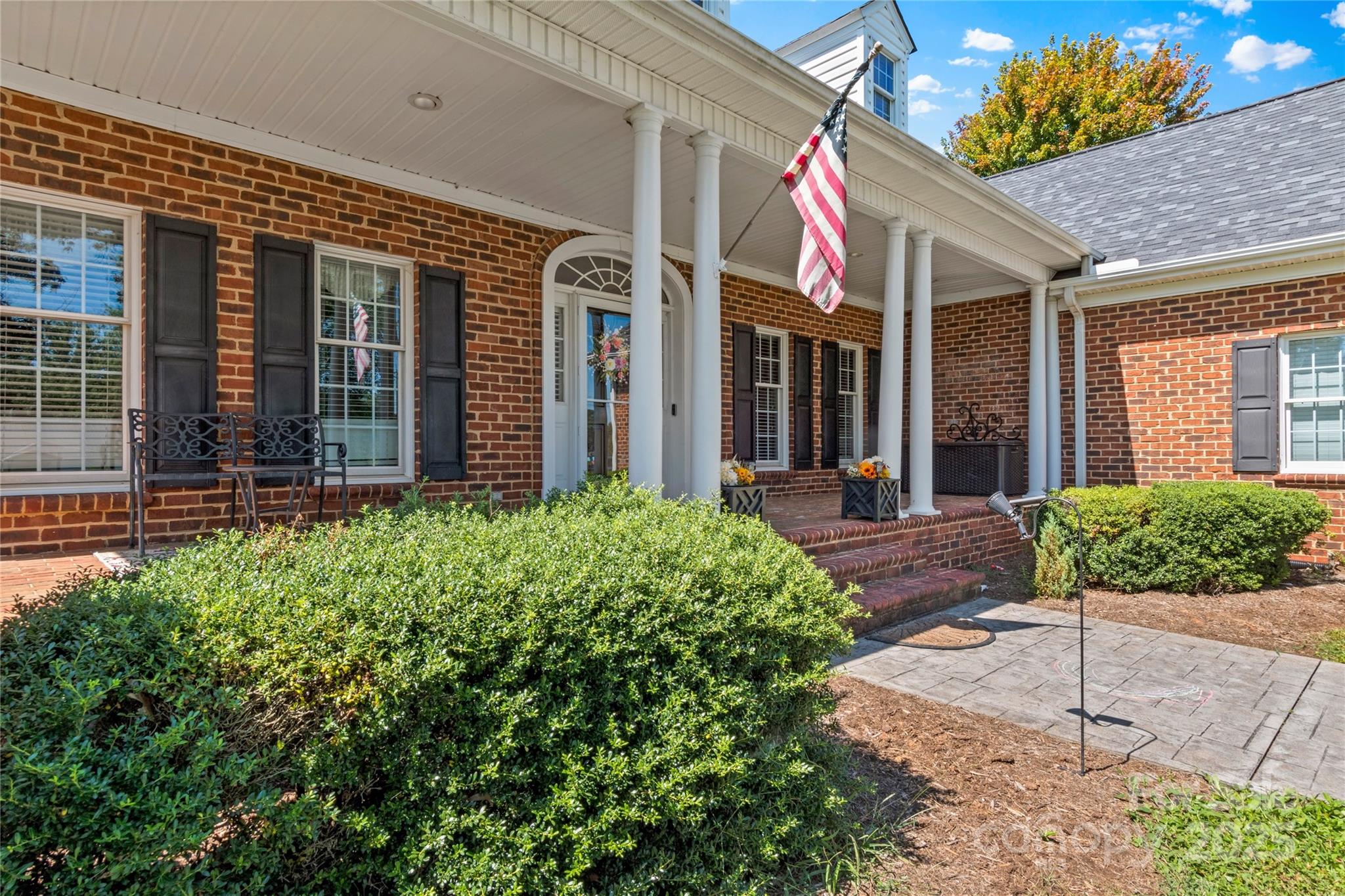 2553 Country Club Road