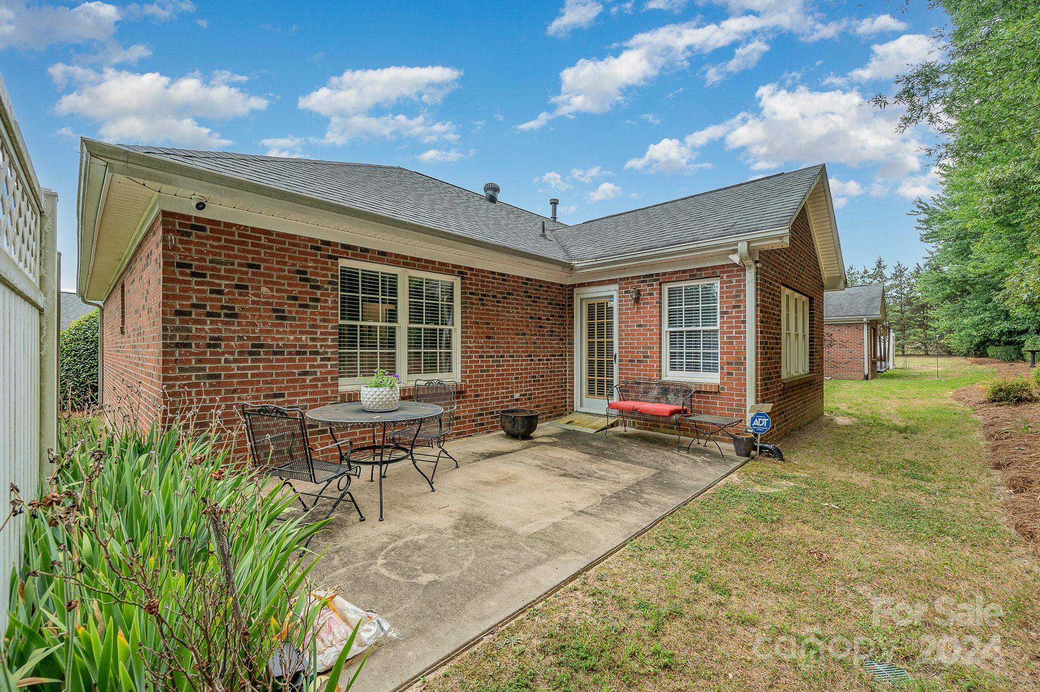 Windsor Woods - Residential