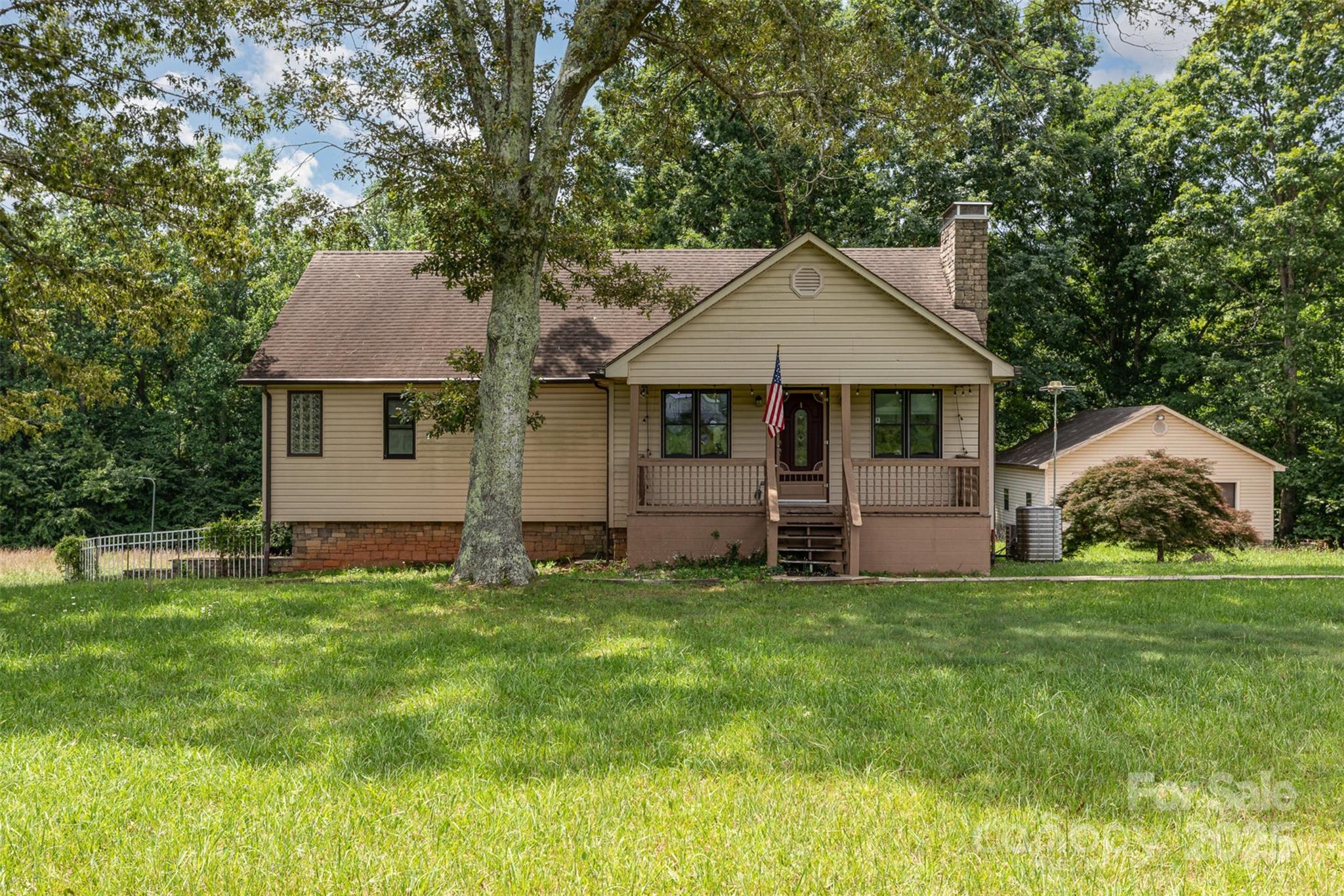 544 Hicks Creek Road