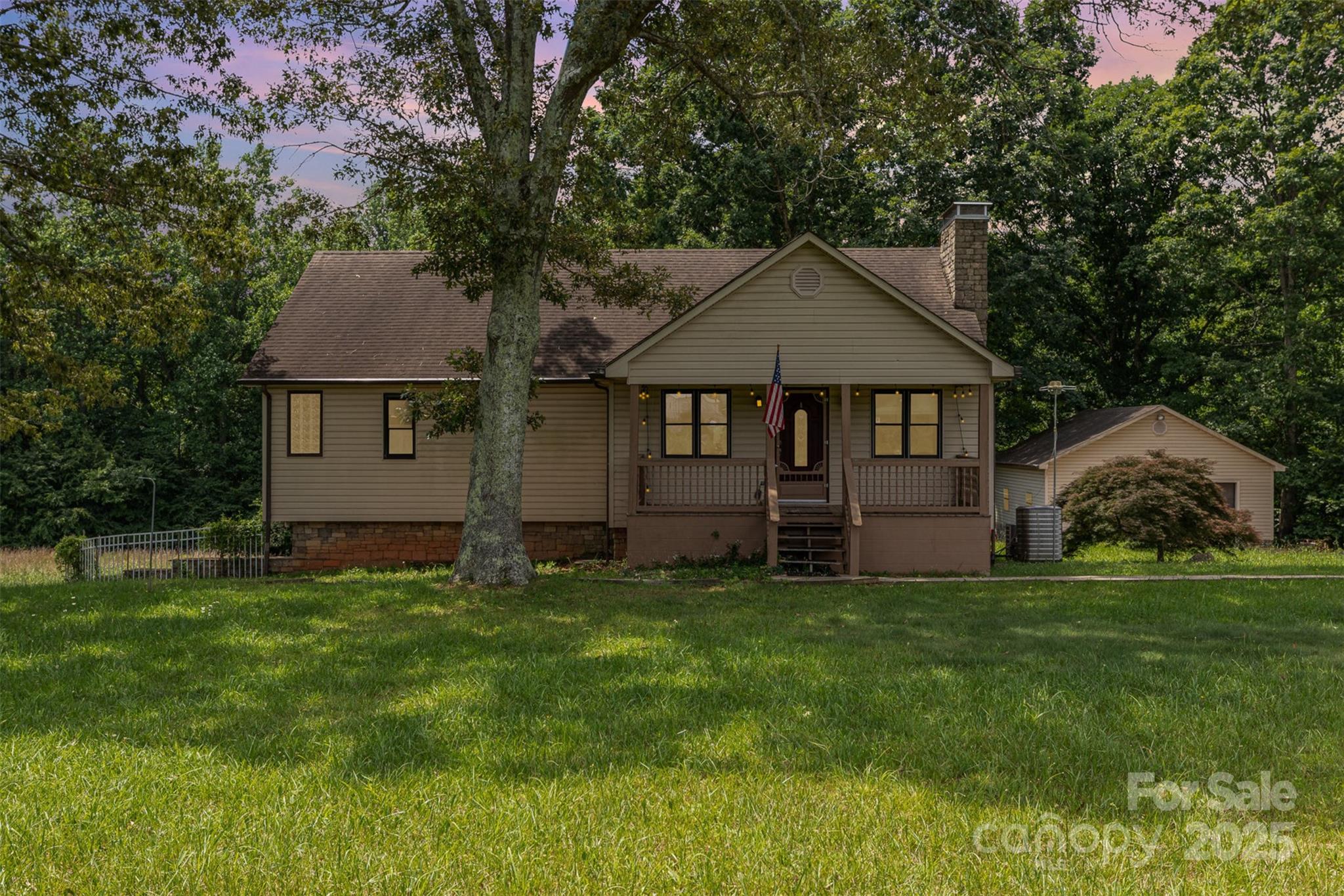 544 Hicks Creek Road
