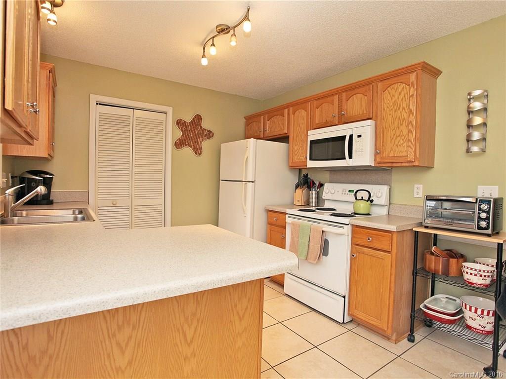 Avery Lake - Residential