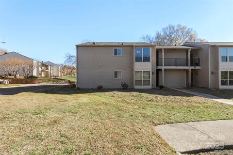 Photo of 11021 Cedar View Road, Charlotte, NC 28226 (MLS # 4329725)