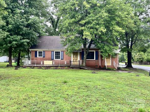 1287 Old Charlotte Road Concord NC 28027