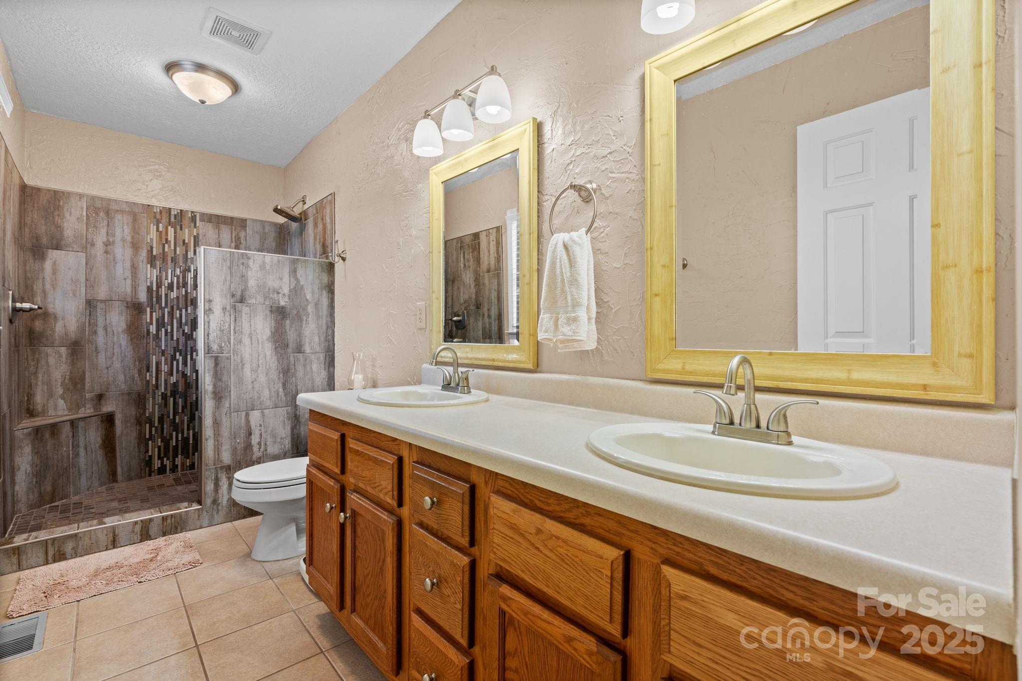 Winding Creek - Residential