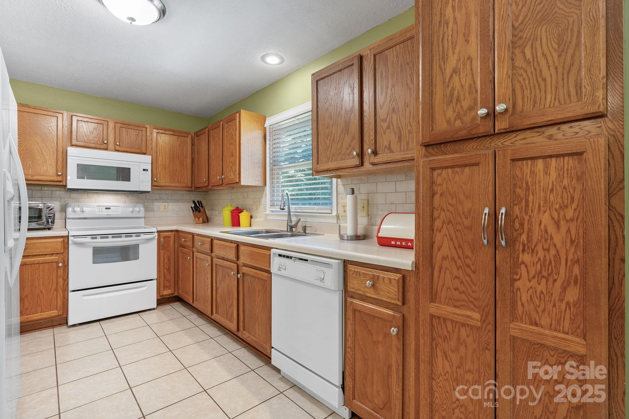 Winding Creek - Residential