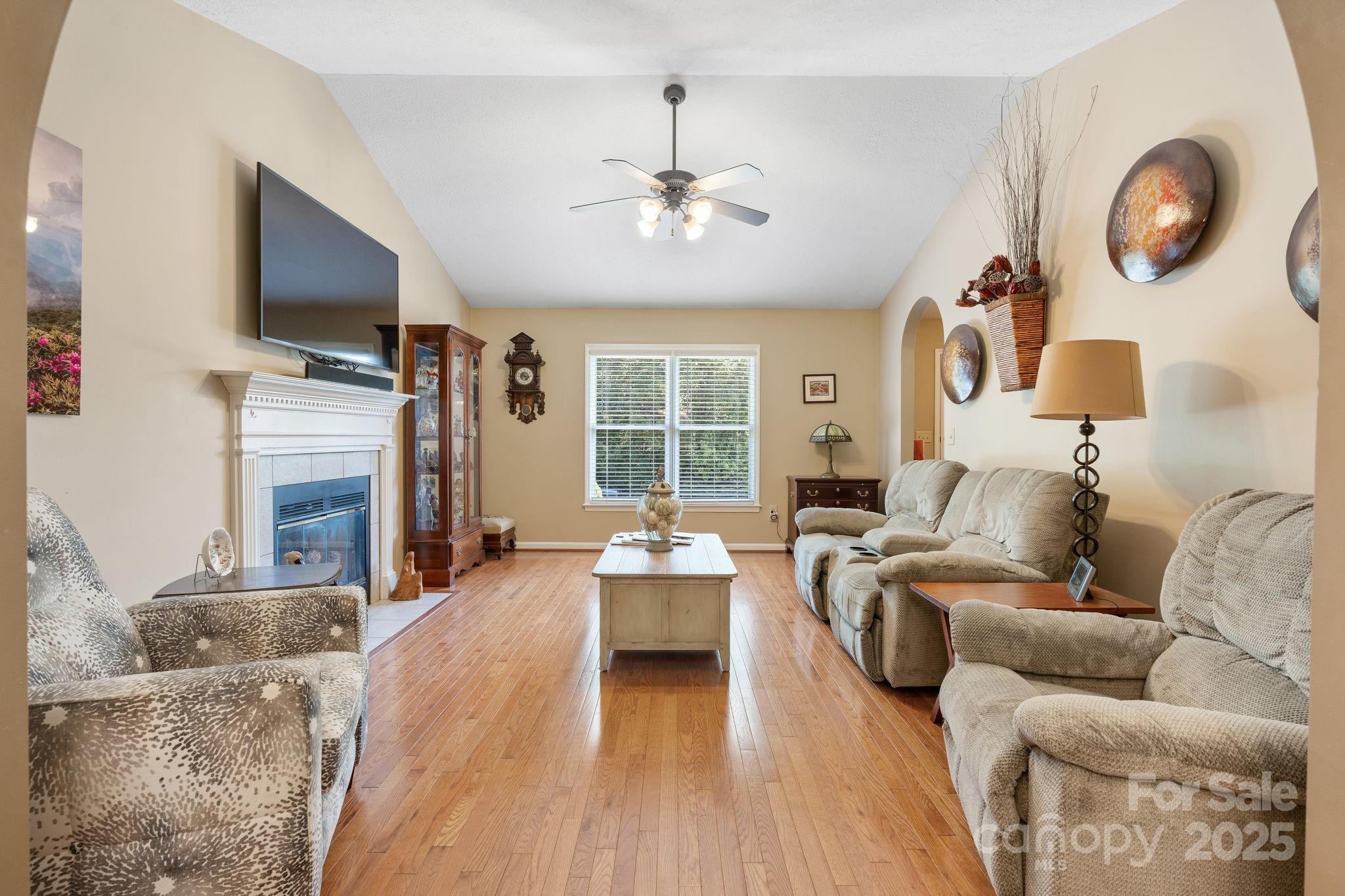 Winding Creek - Residential