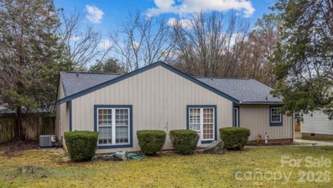 Photo of 11413 Moonridge Drive, Charlotte, NC 28226 (MLS # 4420676)