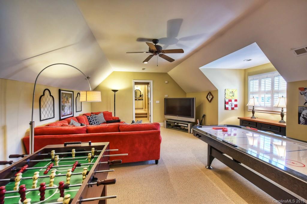 Diane Shores - Residential