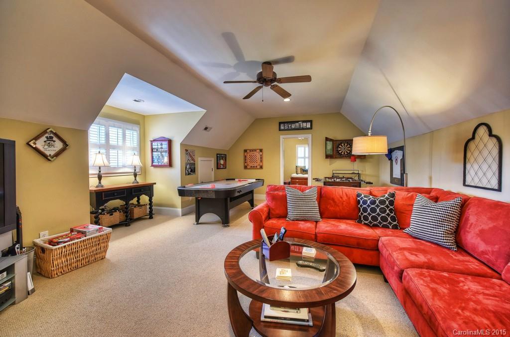 Diane Shores - Residential