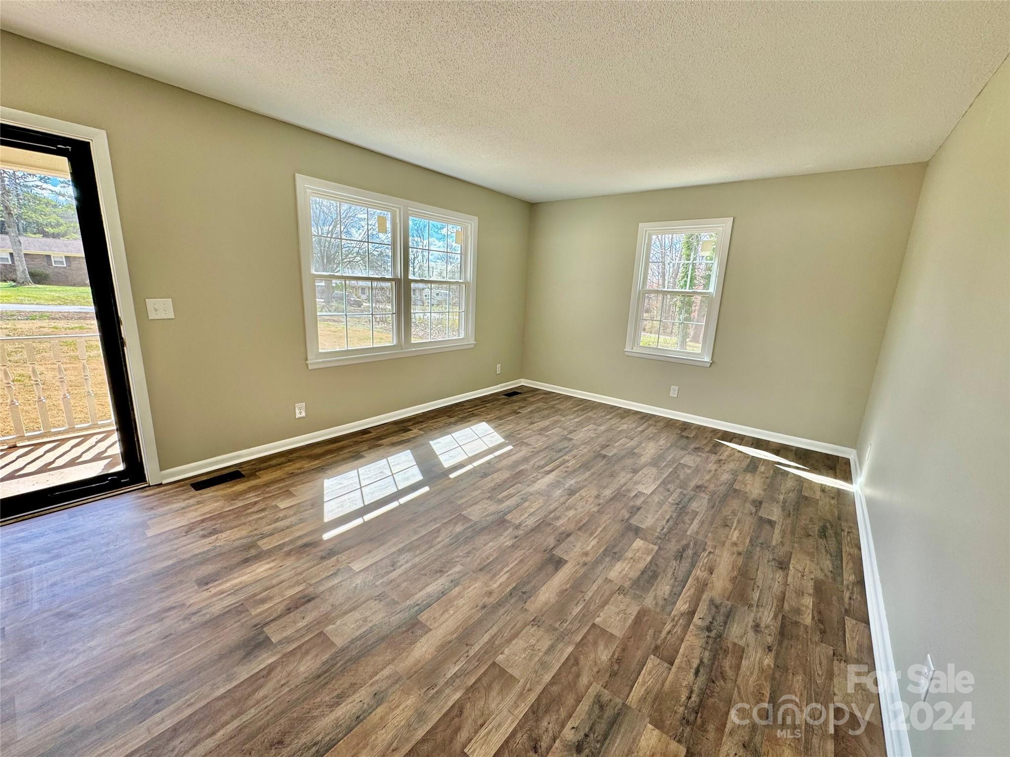 Shady Oaks - Residential