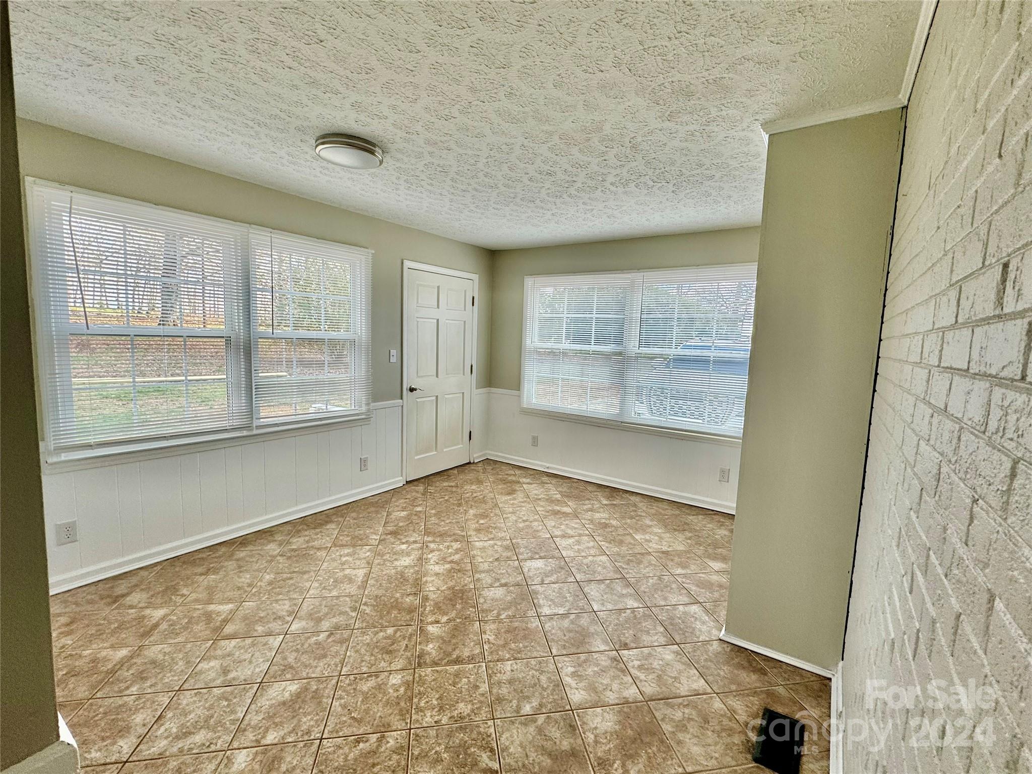 Shady Oaks - Residential