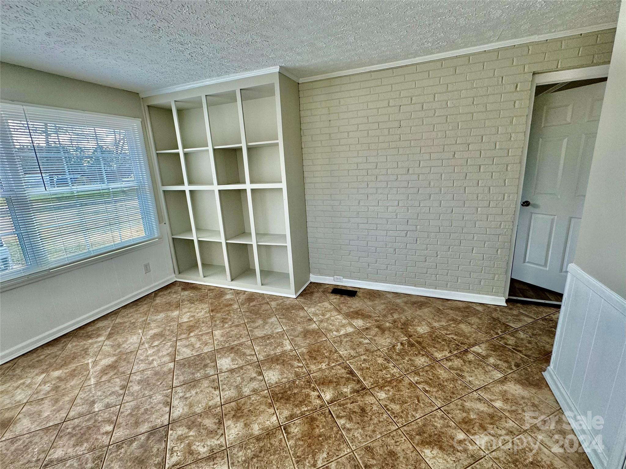 Shady Oaks - Residential