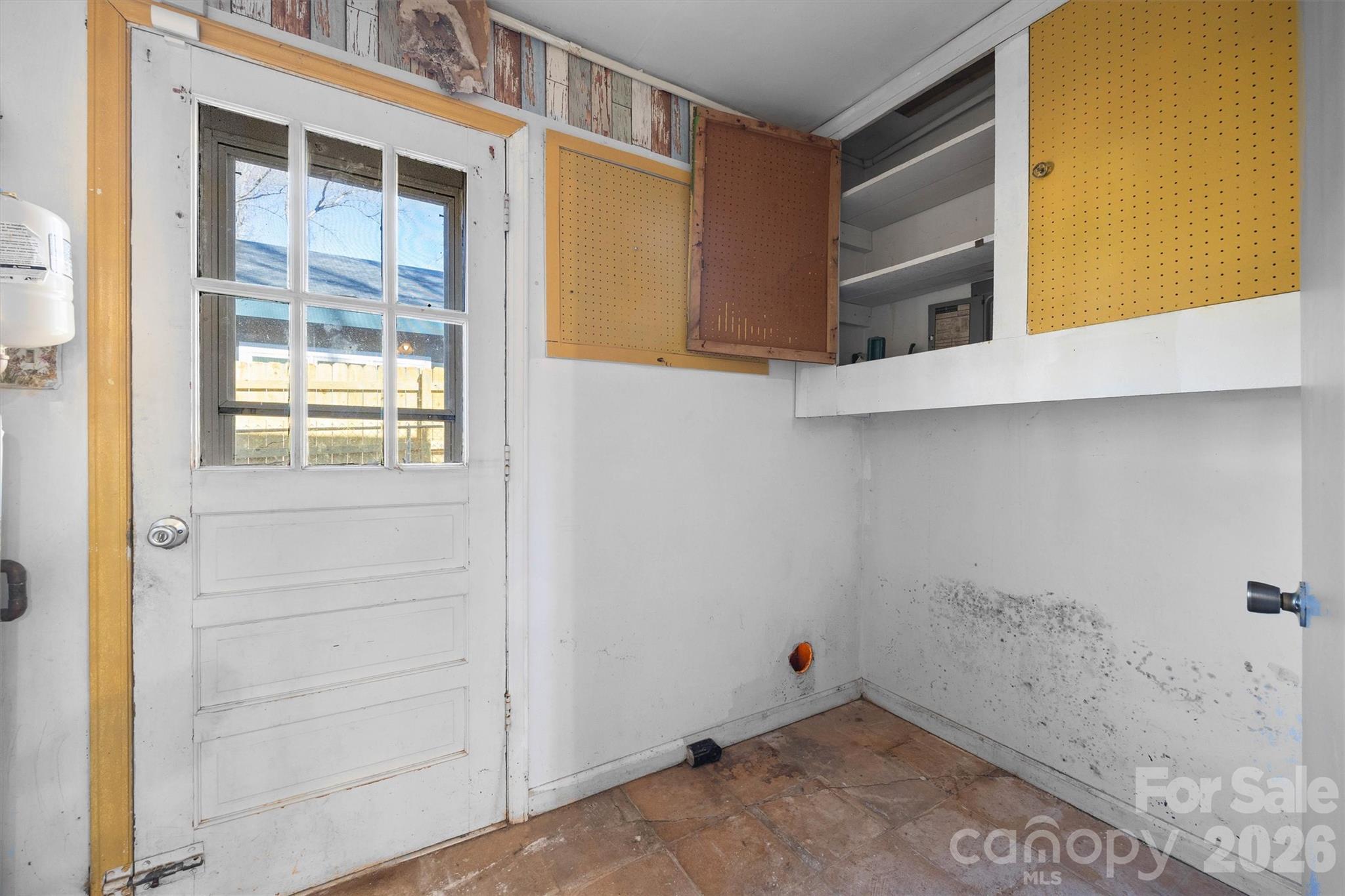 Four Seasons - Residential