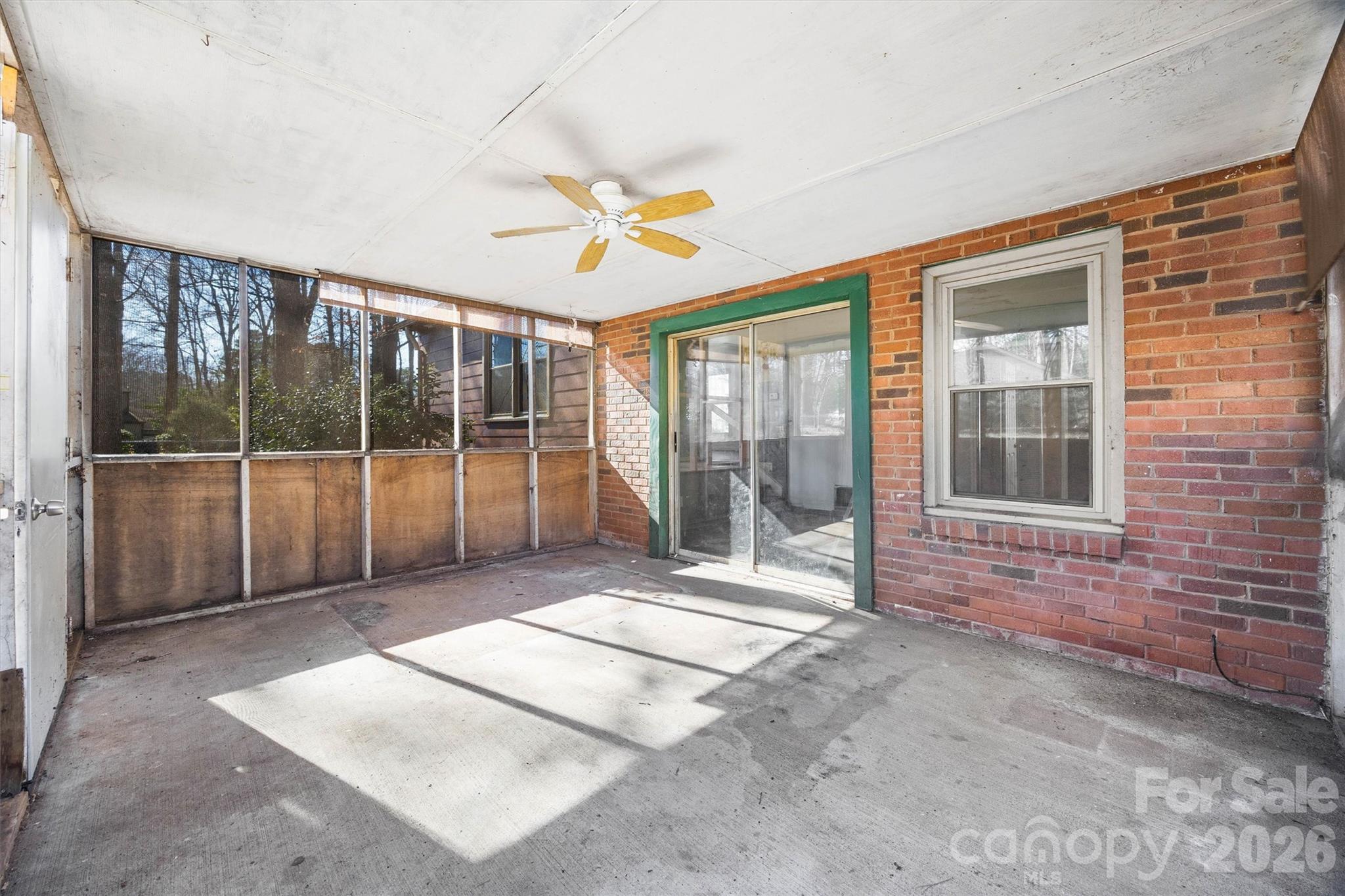 Four Seasons - Residential