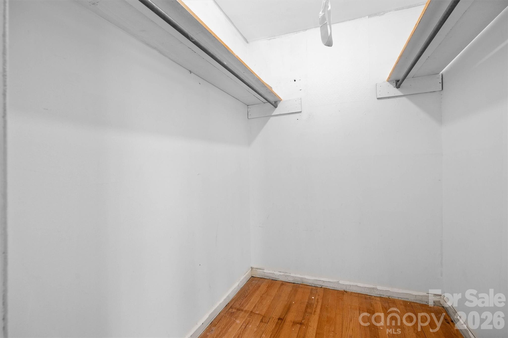 Four Seasons - Residential