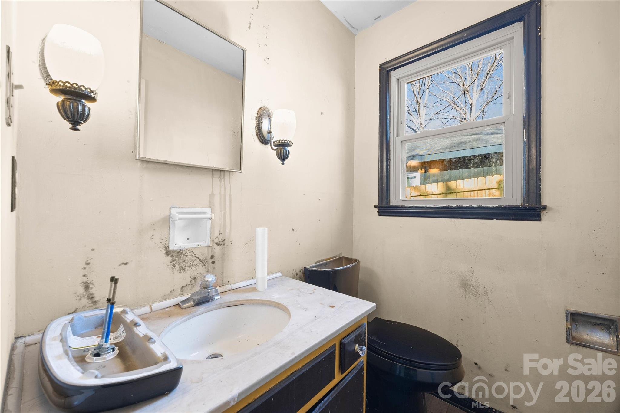 Four Seasons - Residential