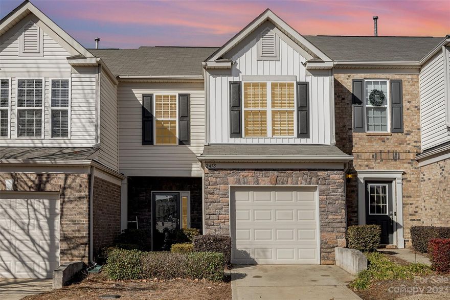 Beautiful 3-bedroom townhome w/garage just minutes from SouthPark and easy access to the Greenway! Open foyer leads to to fabulous open-concept living area – spacious living room opens to dining area and kitchen, which flows out to the fenced in patio area for privacy. Living areas have heavy crown molding and brand new sctrach and water resistant luxury vinyl plank! Living room is open to the kitchen and dining room for perfect entertaining flow. Kitchen features granite countertops, stainless steel appliances, breakfast bar and pantry. Upstairs: large primary bedroom, two secondary bedrooms, spacious hall bath and laundry. Primary bedroom features elegant tray ceiling, large walk-in close and en suite bath. Gated Park South Station offers an Olympic size pool, clubhouse, fitness center, playground, and dog park in a prime location close to LINX Light Rail, shopping, restaurants and an easy commute to Uptown! This home has been well maintained and is move-in ready!