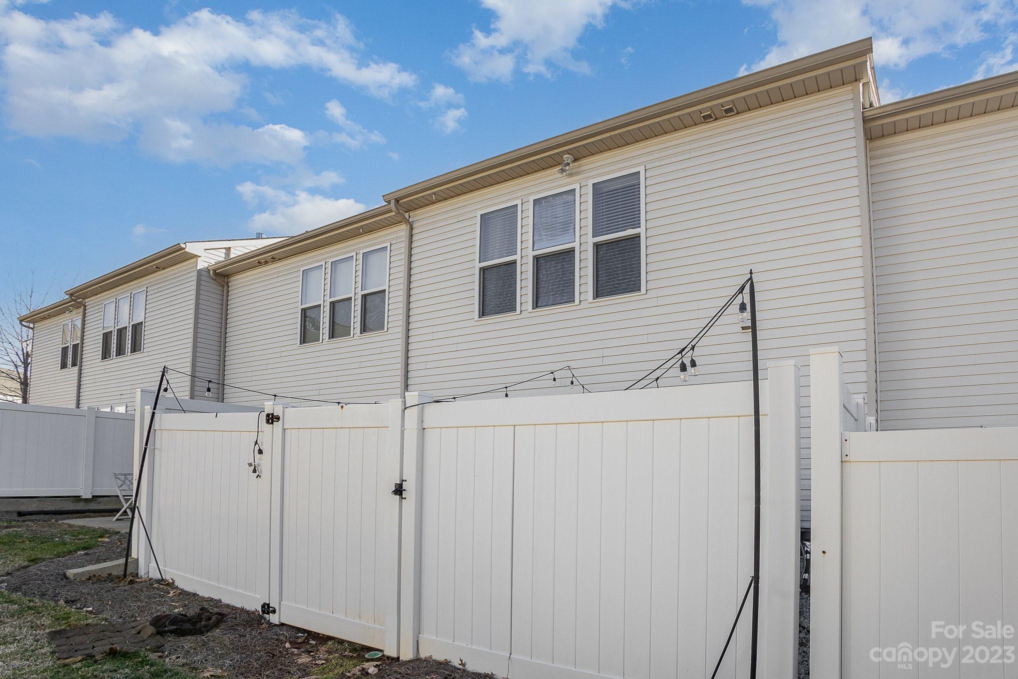 Park South Station - Residential