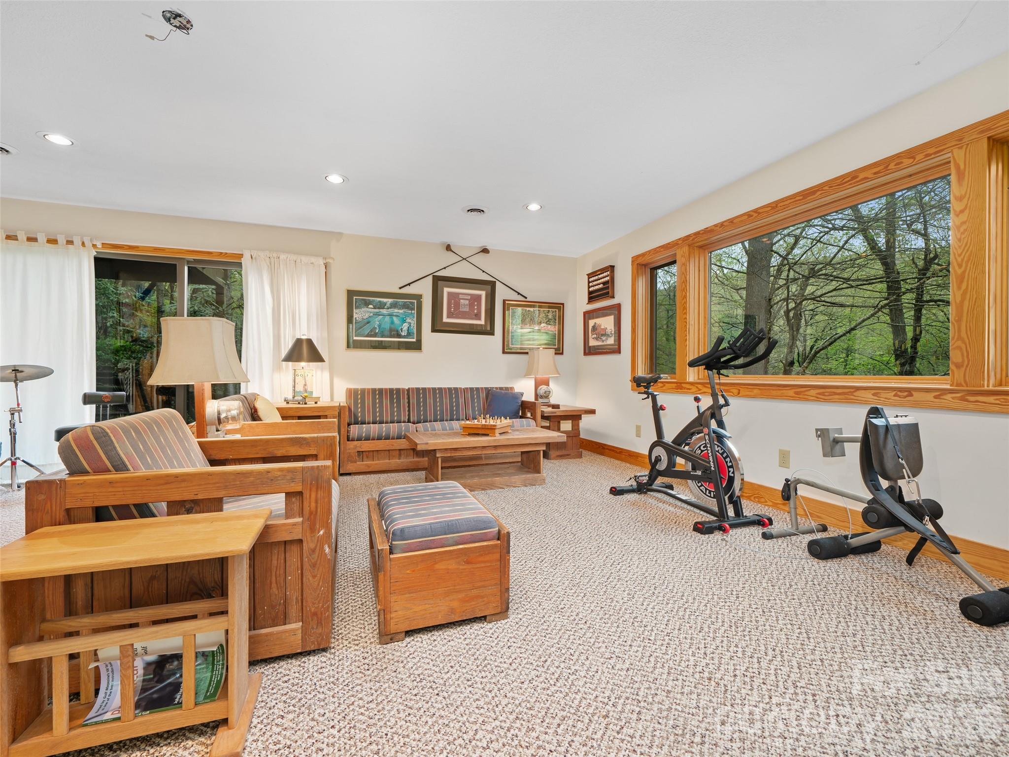 Mount Mitchell Lands West - Residential