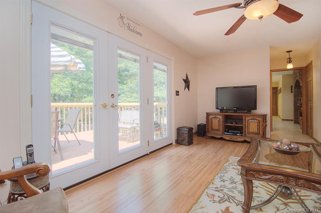 Tega Cay - Residential