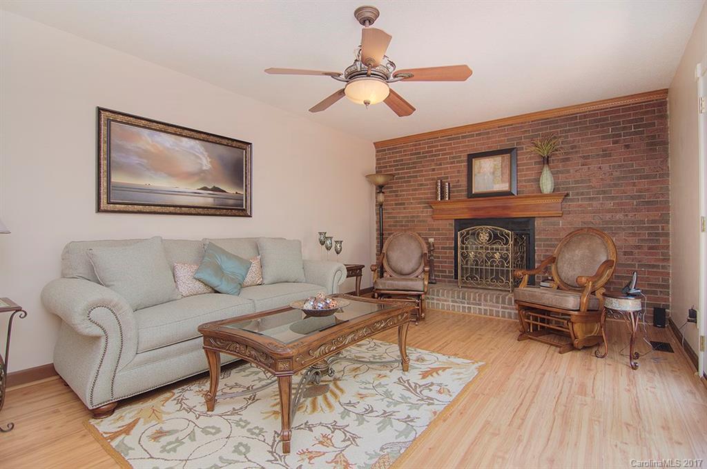 Tega Cay - Residential