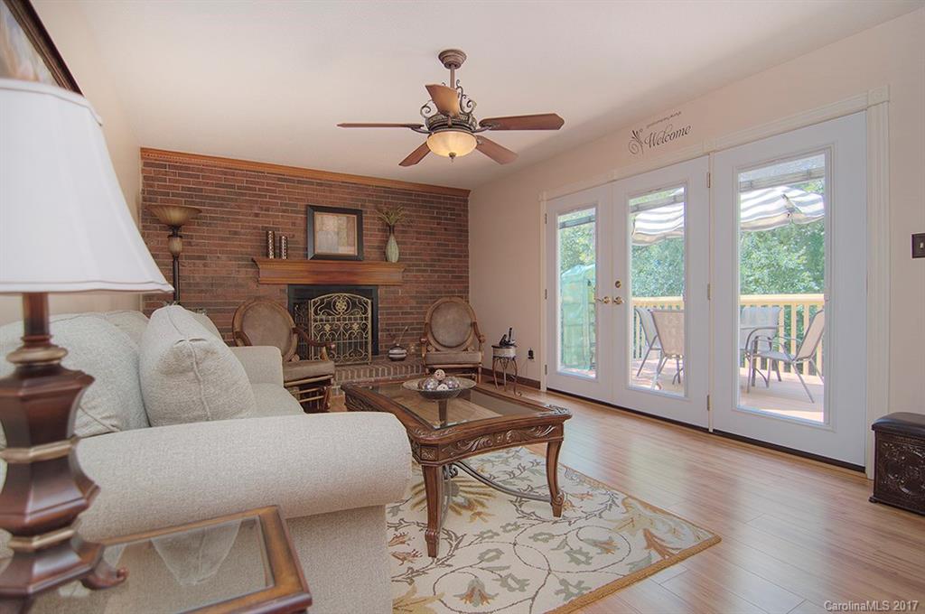 Tega Cay - Residential