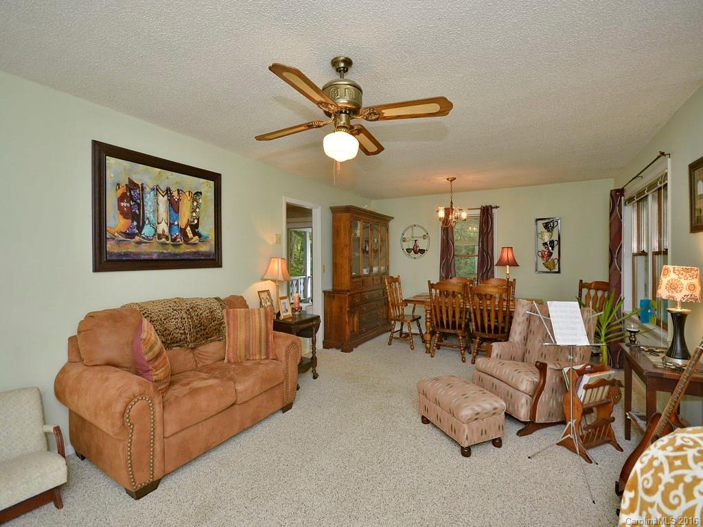 Haywood Knolls - Residential
